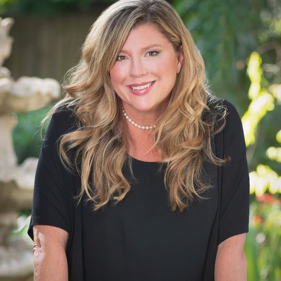 Meet your Posher, Heather - Picture 1 of 1